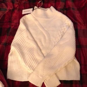 Elizabeth and James white sweater medium